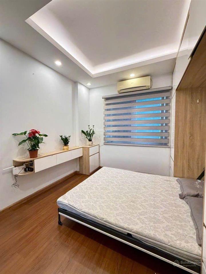 Siêu phẩm định công  lô góc 3 mặt thoáng  30m ra ô tô tải tránh  nhà đẹp ở ngay