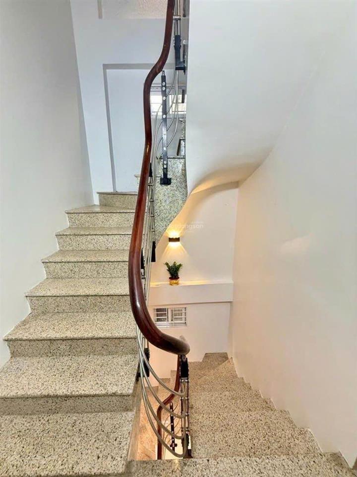 Siêu phẩm định công  lô góc 3 mặt thoáng  30m ra ô tô tải tránh  nhà đẹp ở ngay
