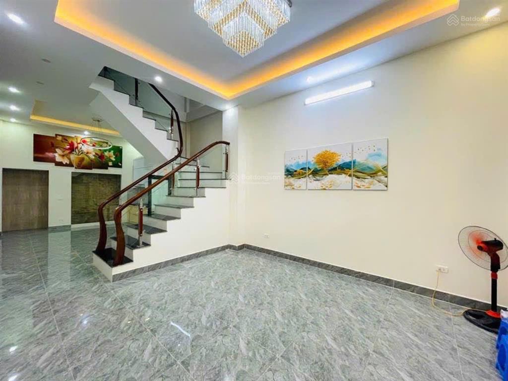 Phân lô quân đội tô vĩnh diện  ô tô tránh sát nhà  2 thoáng trước sau  nông gần phố