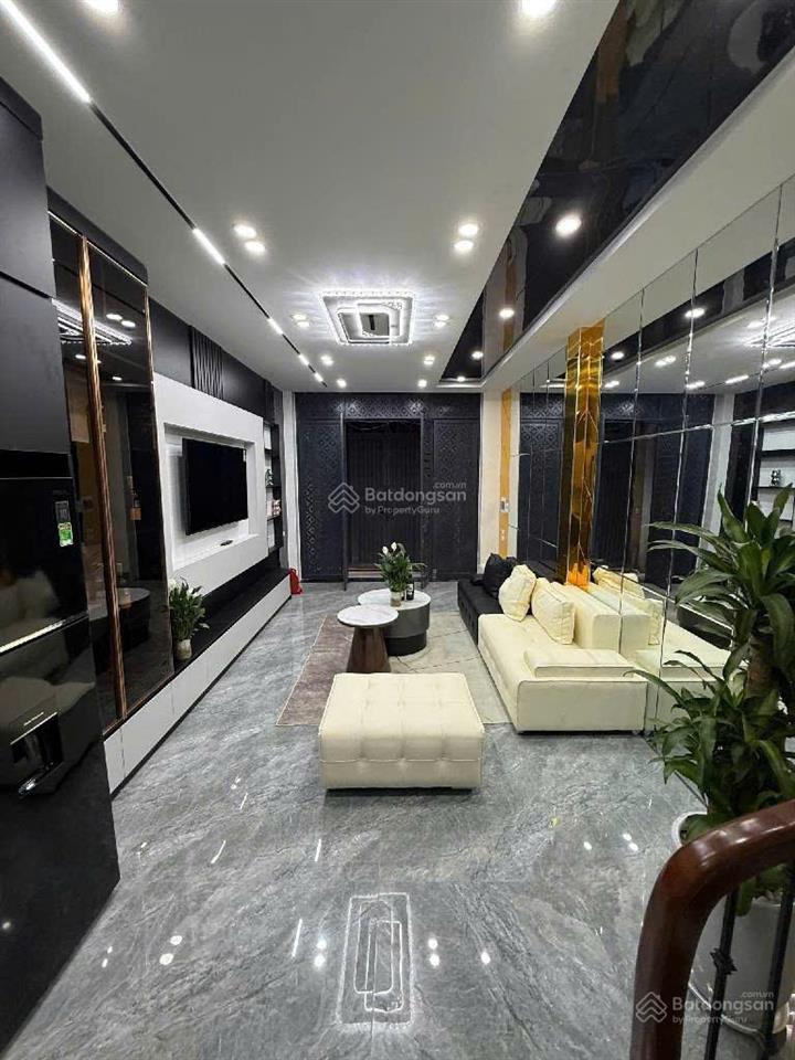 Bán nhà khương trung, quận thanh xuân 35m2 x 4 tầng, cách ô tô 10m, giá 8.5 tỷ