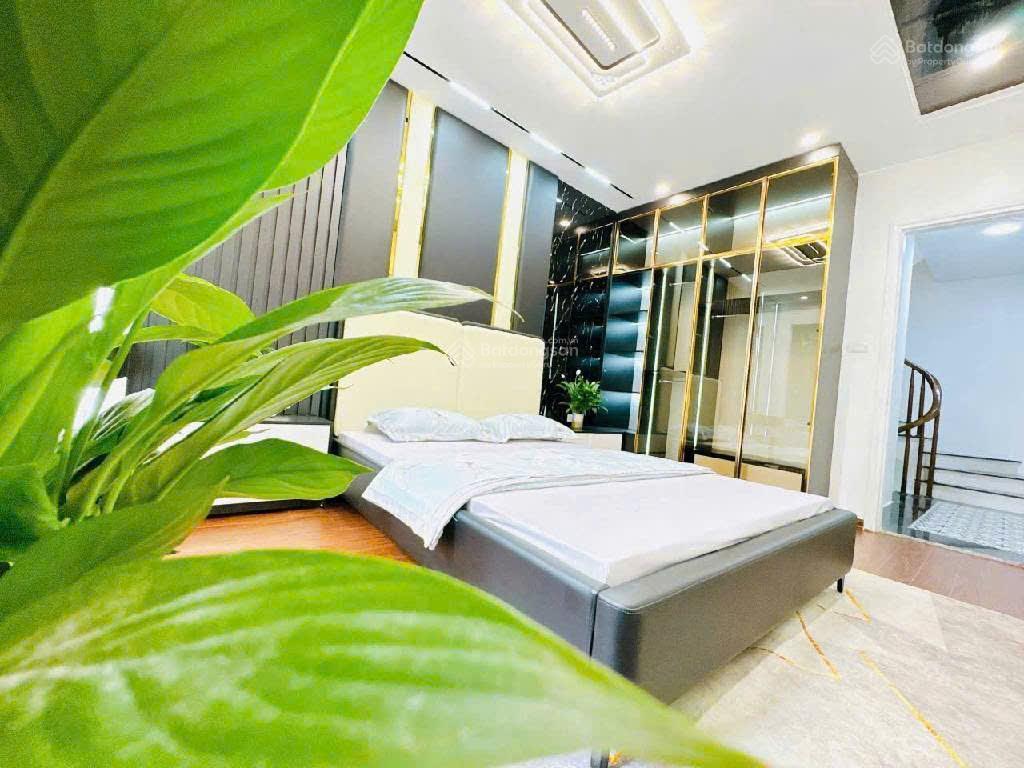 Bán nhà khương trung, quận thanh xuân 35m2 x 4 tầng, cách ô tô 10m, giá 8.5 tỷ