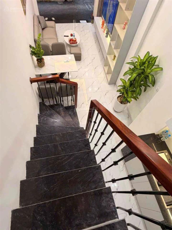 Bán nhà đẹp khương trung thanh xuân vf3 đỗ cửa 2 thoáng 30m ra hồ  sát vành đai 2.5