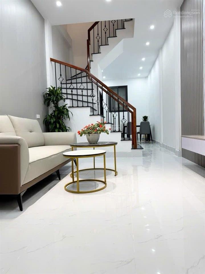Bán nhà kim giang, đại kim 38m2 x 5 tầng, full nội thất, 4pn, sổ đỏ chính chủ