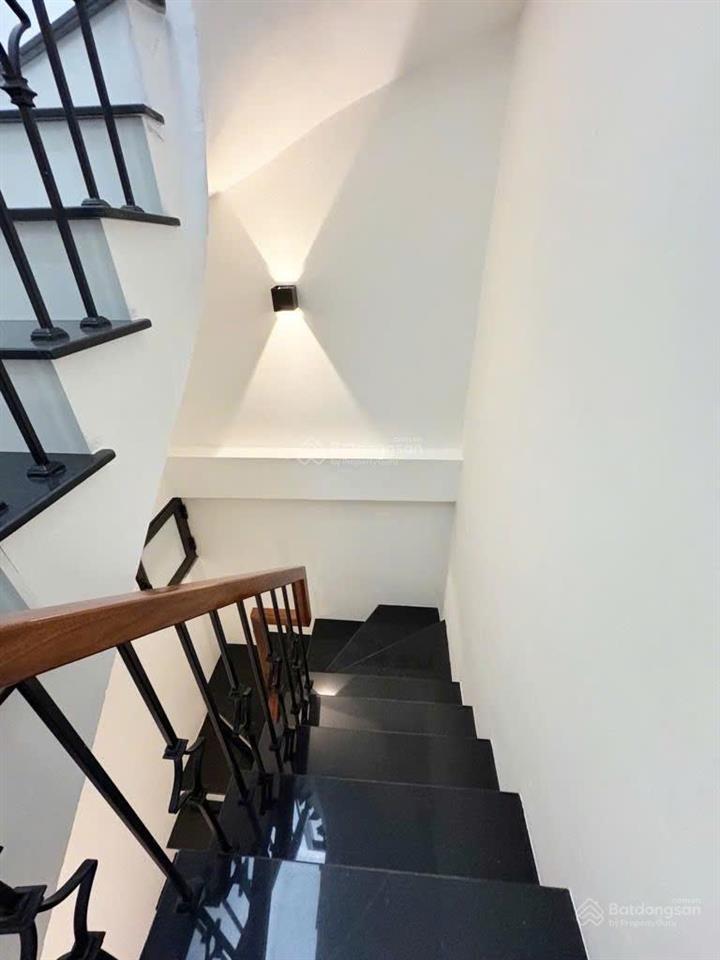 Bán nhà kim giang, đại kim 38m2 x 5 tầng, full nội thất, 4pn, sổ đỏ chính chủ