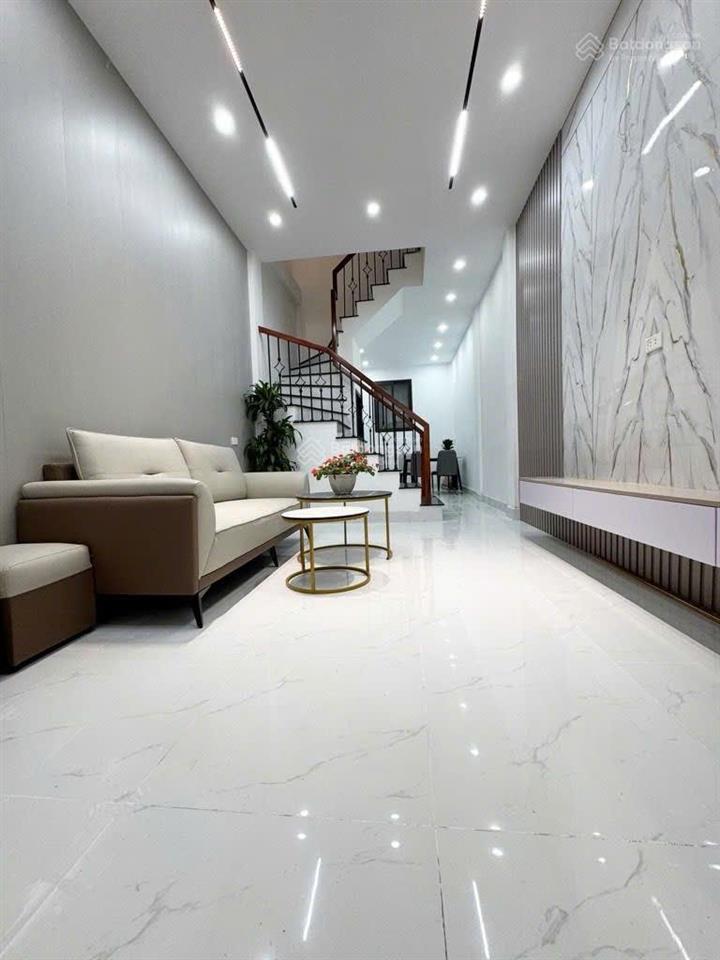 Bán nhà kim giang, đại kim 38m2 x 5 tầng, full nội thất, 4pn, sổ đỏ chính chủ