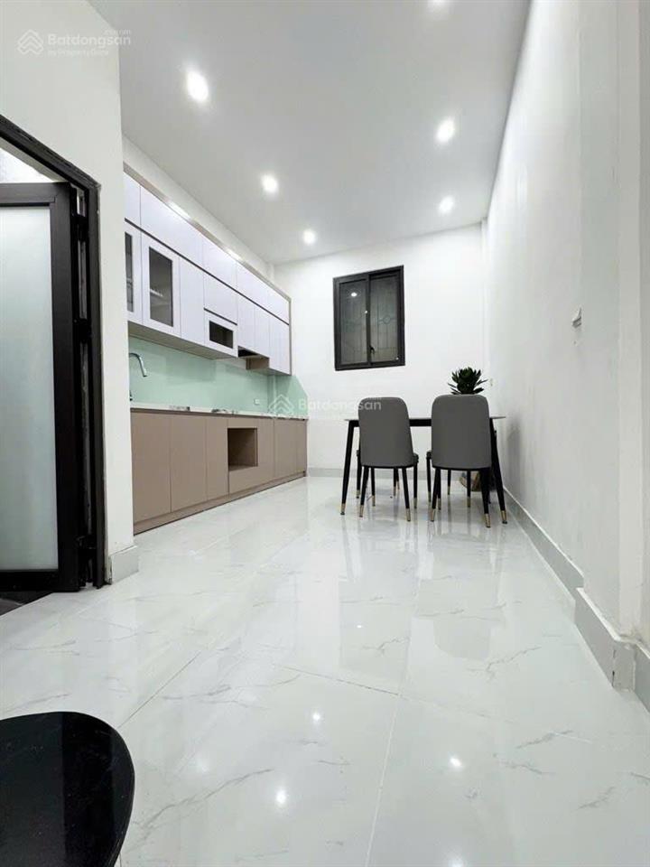 Bán nhà kim giang, đại kim 38m2 x 5 tầng, full nội thất, 4pn, sổ đỏ chính chủ