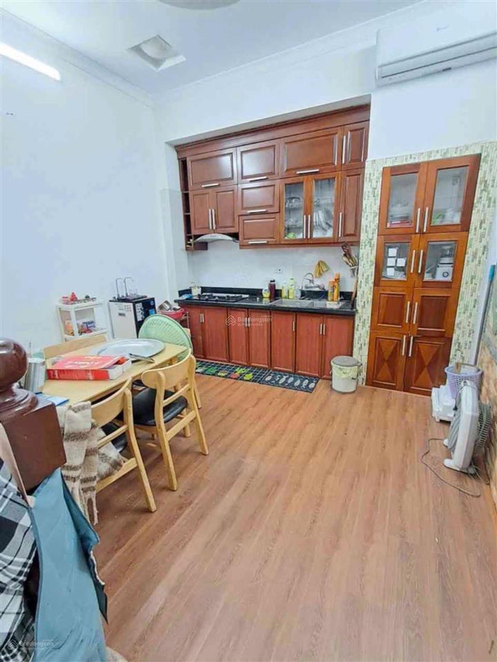 Bán nhà hai bà trưng 13.9 tỷ phố bạch mai 48m² mt 4.6m, ô tô đỗ cửa, ở ngay