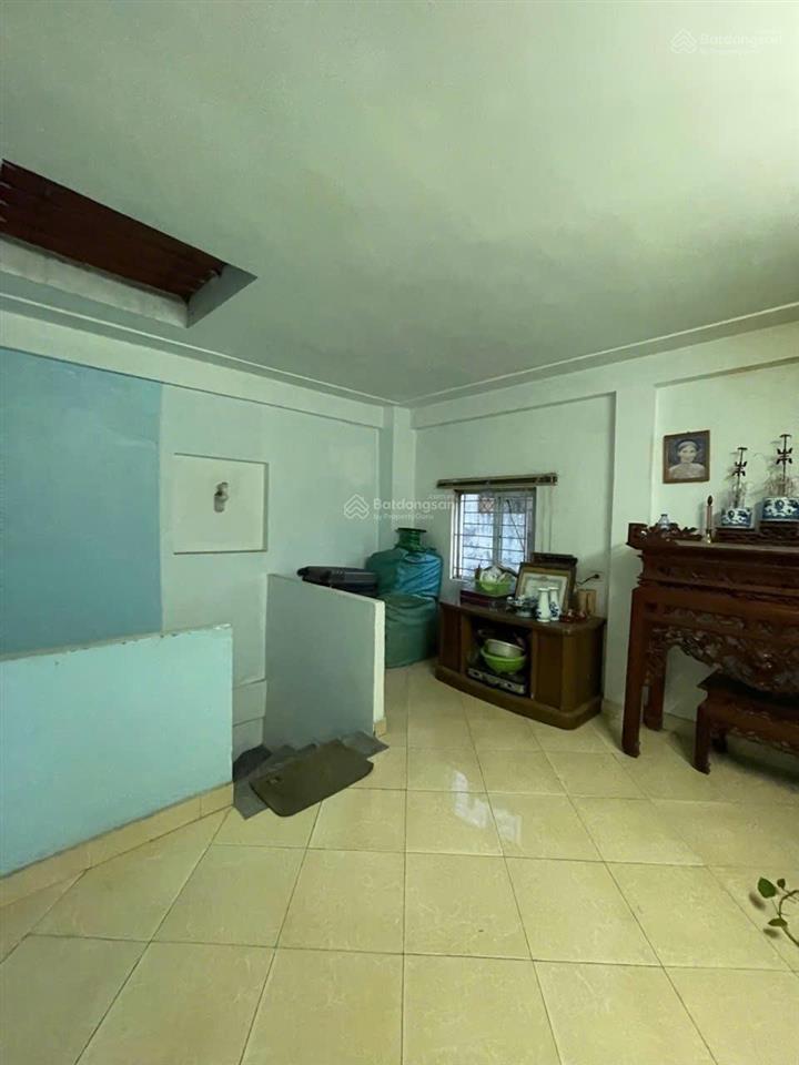 Bán nhà lô góc kim giang  sát kđt đại kim  kinh doanh nhỏ  ngõ thông  giá 6.3 tỷ