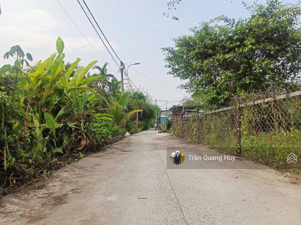 Bán đât nhị bình hóc môn 32x17.5m vuông vức tiện phân lô , xây biệt thự nhà xưởng giá rẻ 8.79 ty