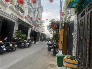Nhà hiếm thạnh xuân 33 quận 12  nhỉnh 5 tỷ  dt66m2  chỉ 90tr/m2  đường 8m 2 ô tô tránh