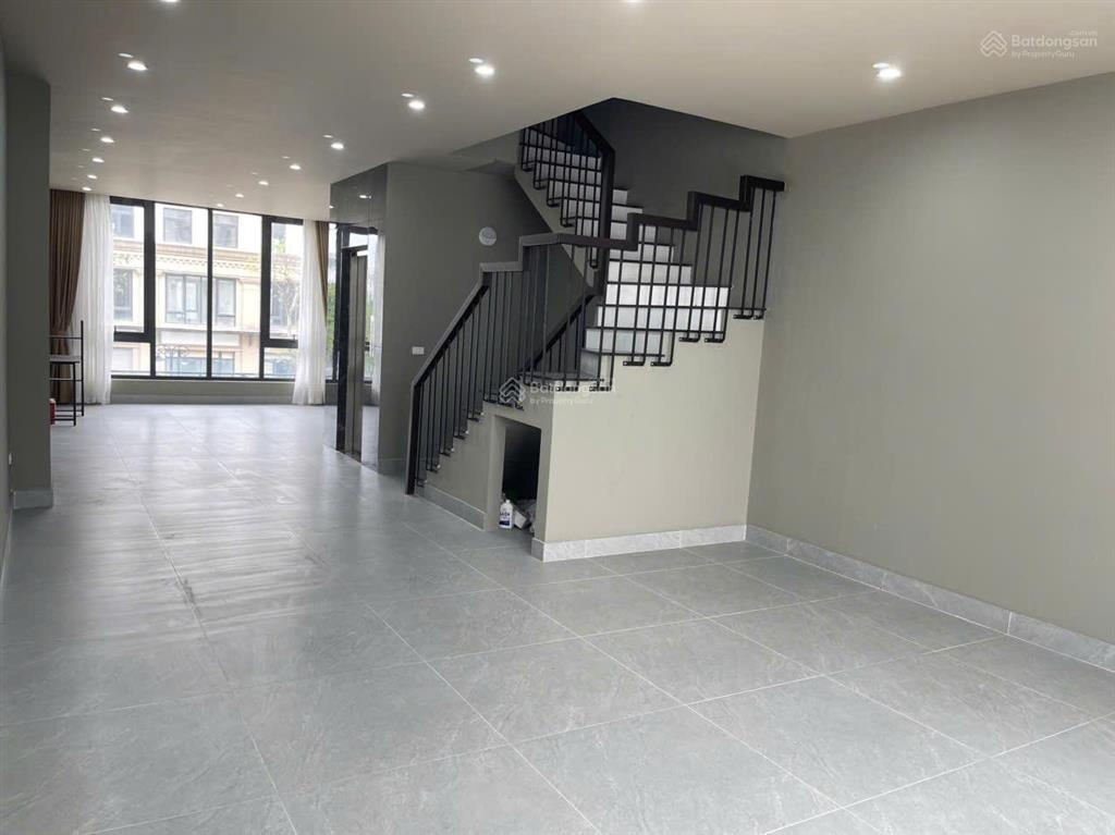 Bán cắt lỗ căn tmdv ngay gần vincom