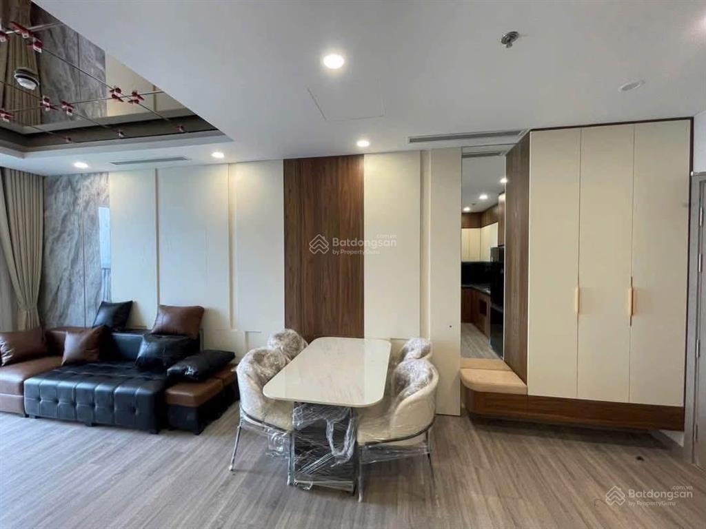 Căn 2n2vs tòa skyforest cao cấp giá tốt  diện tích 74m2, ban công view biệt thự đảo  full