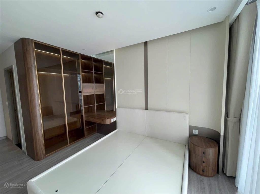 Căn 2n2vs tòa skyforest cao cấp giá tốt  diện tích 74m2, ban công view biệt thự đảo  full