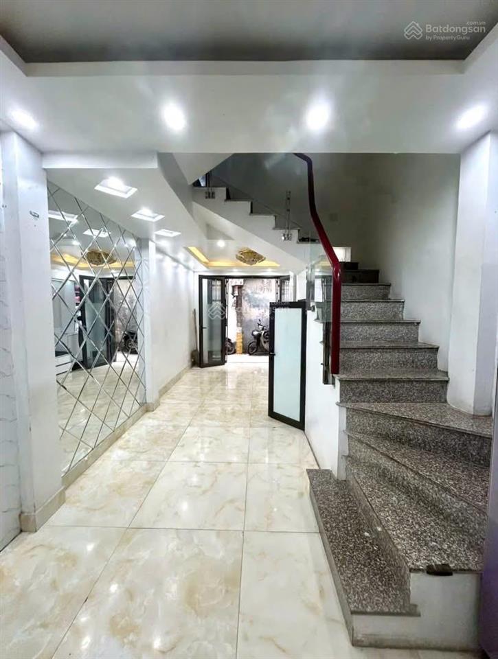 Bán nhà riêng tại kim giang, 4,7 tỷ, 25m2, 3pn, 3wc, 5 tầng