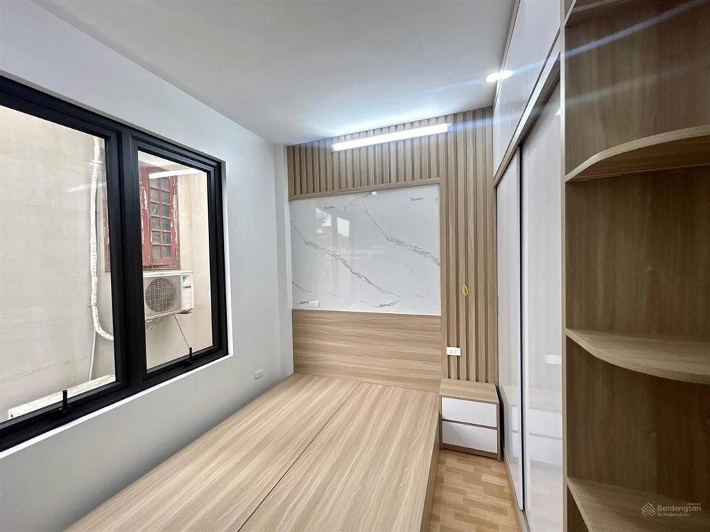 Bán nhà riêng tại kim giang, 4,7 tỷ, 25m2, 3pn, 3wc, 5 tầng