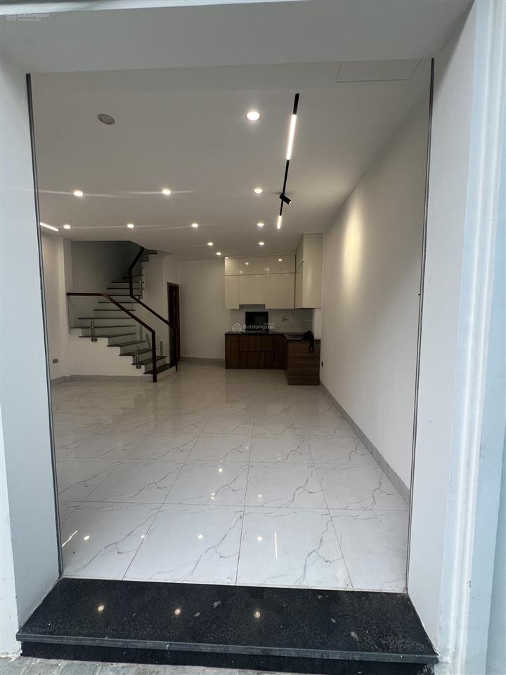 Nhà đẹp ngọc hồi  40m2  4 tầng  sđcc