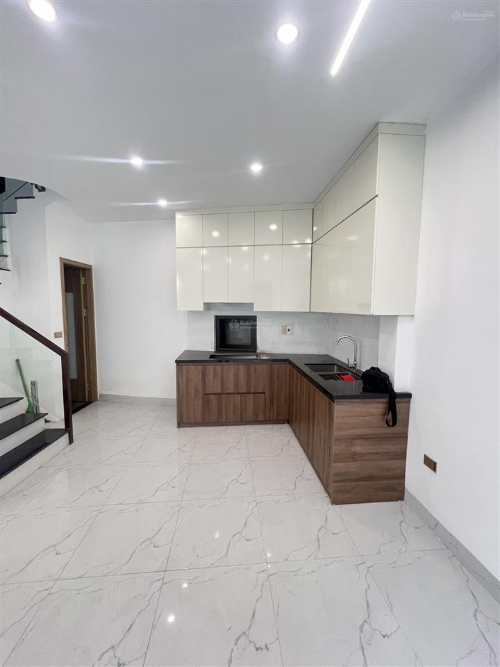 Nhà đẹp ngọc hồi  40m2  4 tầng  sđcc