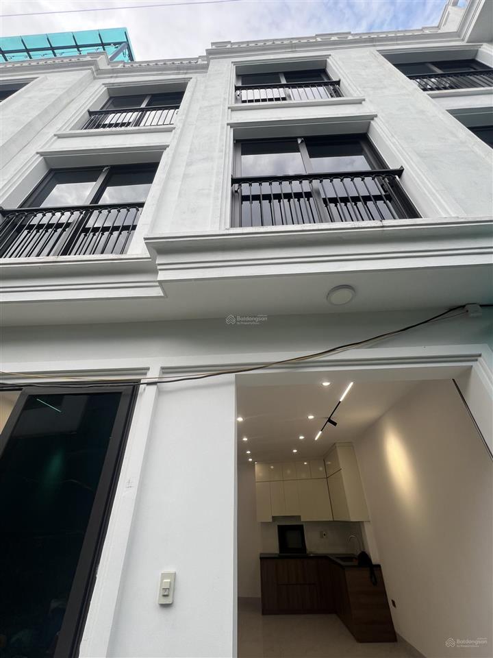 Nhà đẹp ngọc hồi  40m2  4 tầng  sđcc