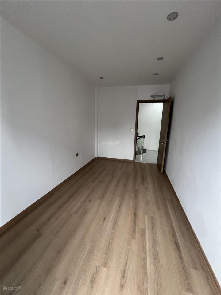Nhà đẹp ngọc hồi  40m2  4 tầng  sđcc