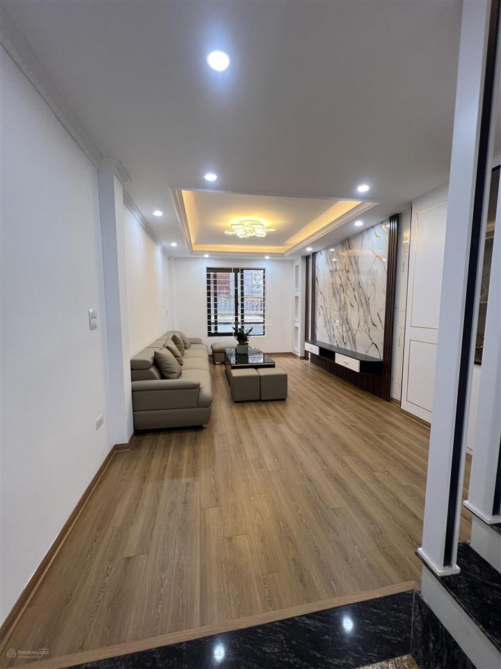 Nhà tựu liệt  tt thanh trì  60m  5 tầng