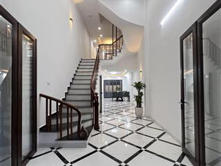 Nhà tựu liệt  tt thanh trì  60m  5 tầng