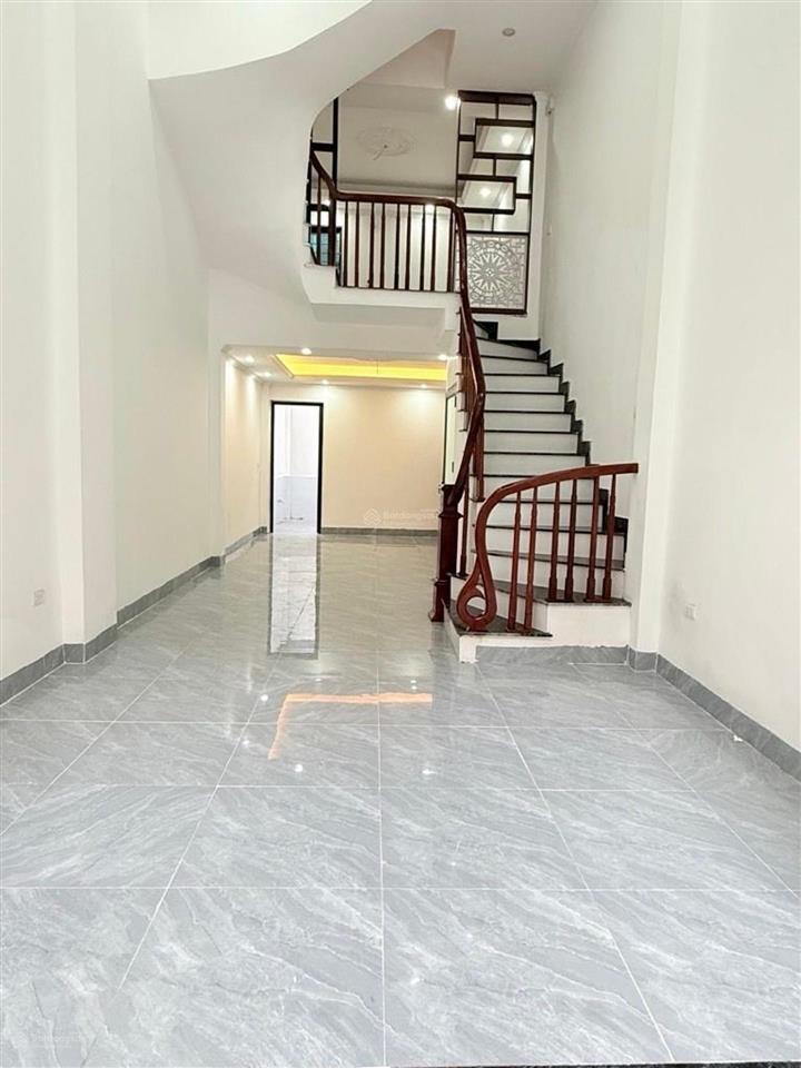 Nhà mới ngọc hồi  36m2/42m2  5 tầng  sđcc