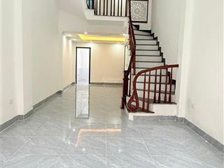 Nhà mới ngọc hồi  36/42m  5 tầng  sđcc