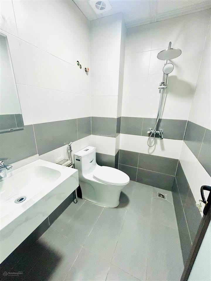 Nhà phố trương định 30m  5 tầng  sđcc  tc 7.5 tỷ