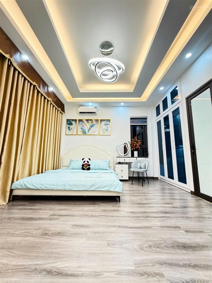Nhà định công tt quận hoàng mai  35m  5 tầng  sđcc  tc 8 tỷ
