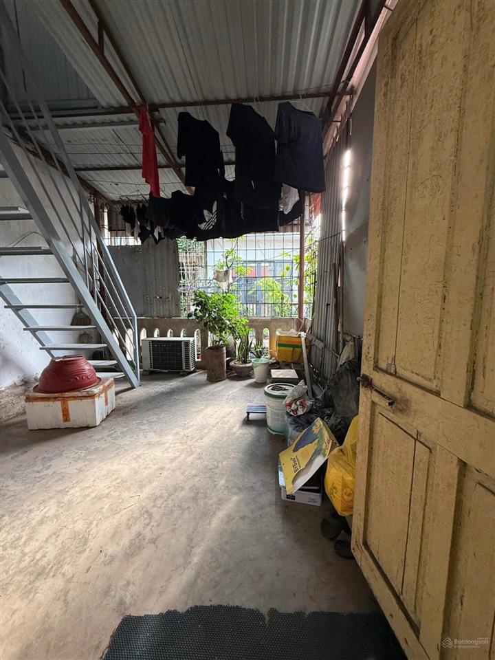 Nhà phân lô quân đội  ô tô đỗ cửa  bán đất tặng nhà  tc 10 đồng