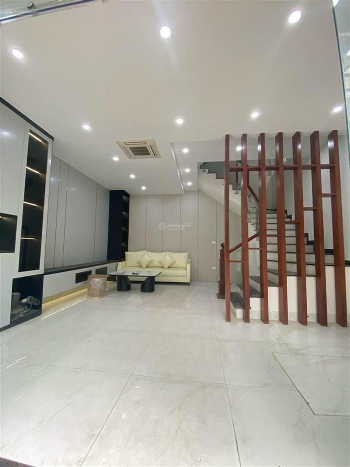 Nhà ngọc hồi 40m lô góc kinh doanh oto đỗ cửa sdcc