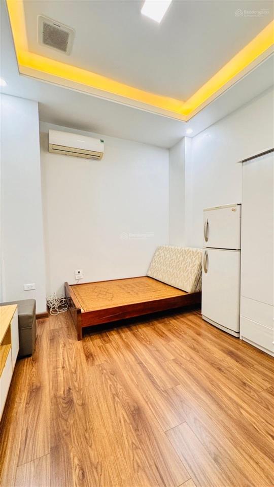 Bán nhà giải phóng 35m2 x 4t, 10m ra phố, đối diện bv bạch mai, chủ hạ sốc 7.7 tỷ