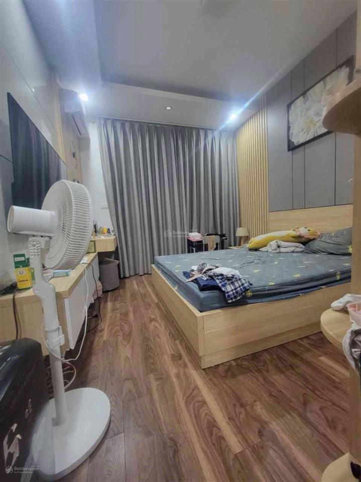 Nhà vũ tông phan 40m2  5 tầng  tặng nội thất  sđcc  chào 7,5 tỷ
