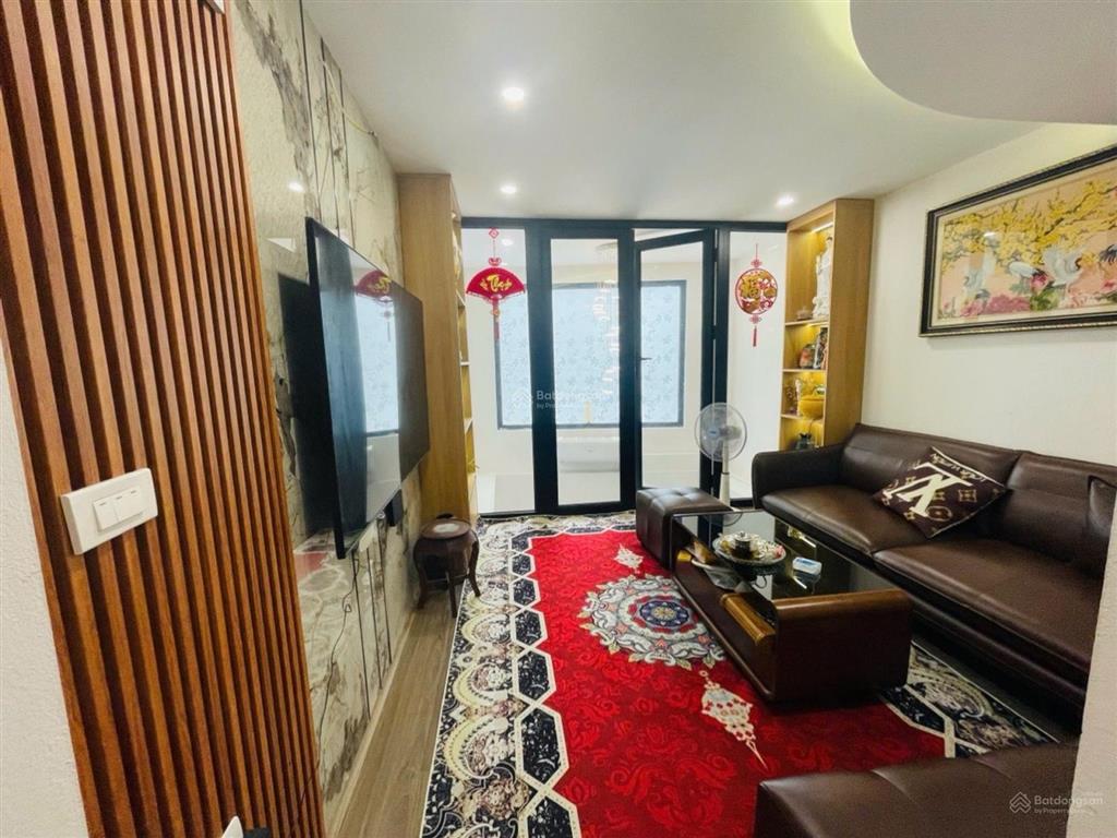 Bán nhà kim giang 27m2  5 tầng  ô tô  sđcc  tc 6.5 tỷ