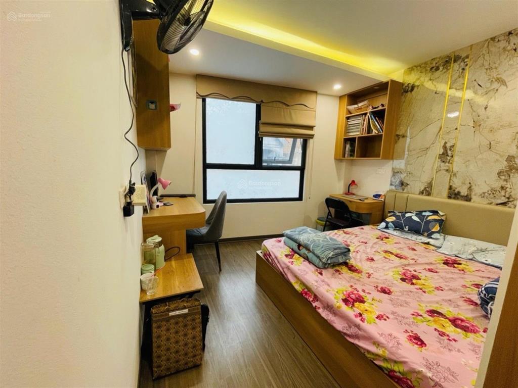 Bán nhà kim giang 27m2  5 tầng  ô tô  sđcc  tc 6.5 tỷ