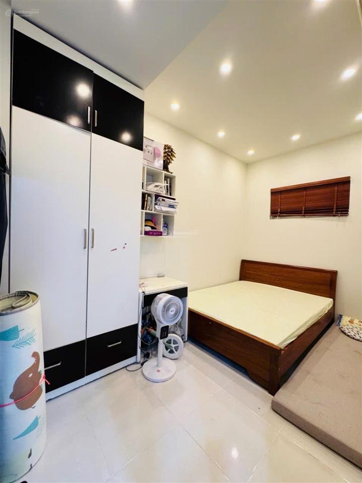 Căn hộ chung cư ct12c nguyễn xiển 65/70m  2 ngủ  sđcc