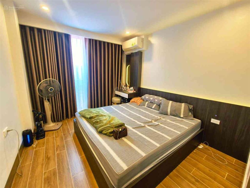 Nhà tứ hiệp  ngọc hồi 40m2  5 tầng  sđcc  6.95 tỷ
