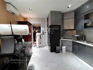Sát trường tiểu học lĩnh nam, diên tích rộng gần 70m2, nhà đẹp, không quy hoạch, giá 8,3 tỷ