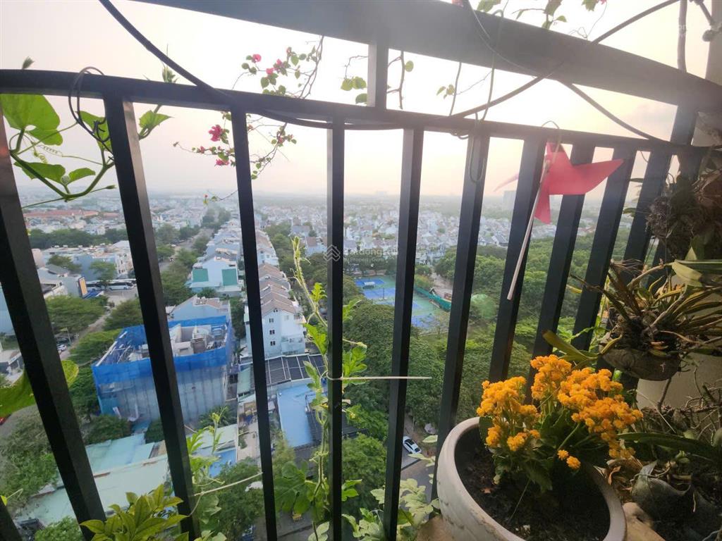 Bán căn hộ lô c3 view công viên, tầng cao, thoáng mát, phong thủy tốt + slot để xe oto