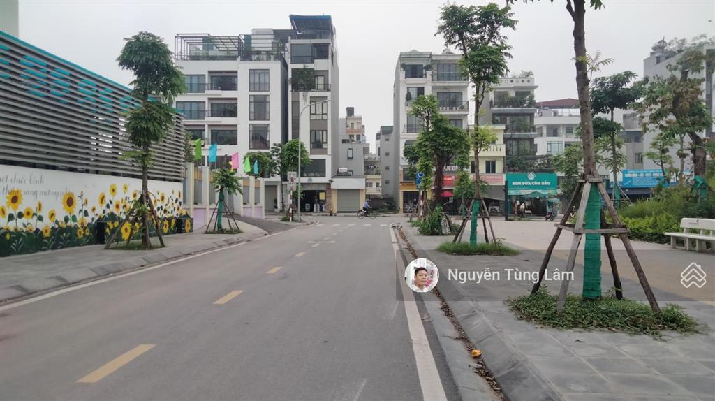 Nhỉnh 12 tỷ  đất phân lô giáo viên ngọc thụy 48m2 đường 2 ô tô tránh