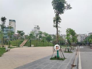 Nhỉnh 12 tỷ  đất phân lô giáo viên ngọc thụy 48m2 đường 2 ô tô tránh