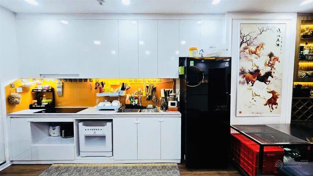 Rẻ nhất tt căn 2pn2vs71m2 toà river giá 4.4 tỷ .  0859 568 ***