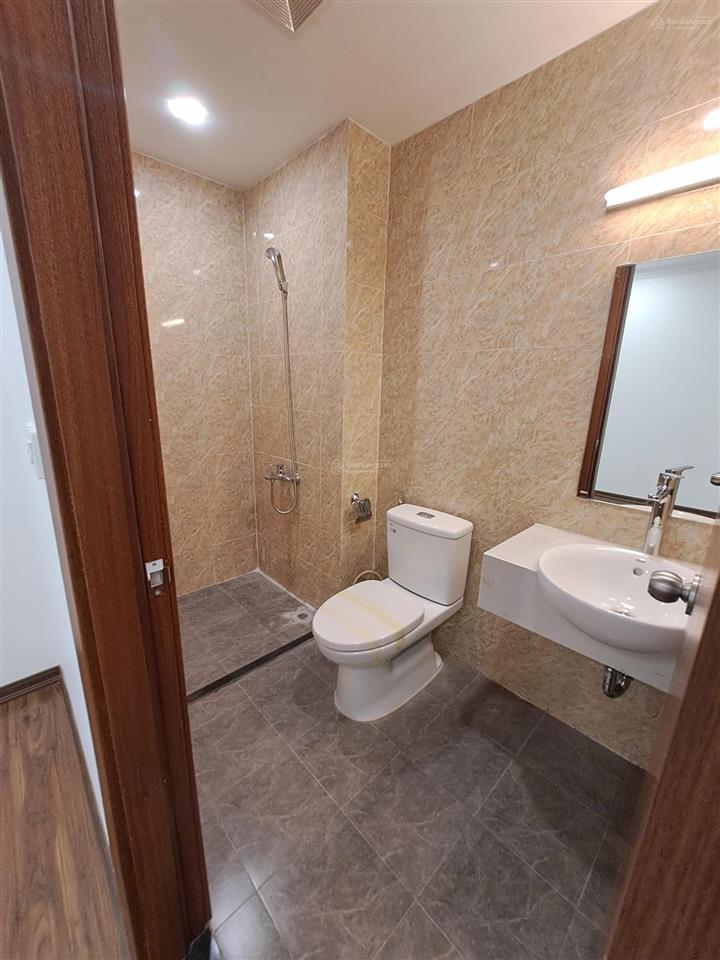 Bán gấp căn góc 96m23pn2vs 5,5 tỷ toà park, nội thất cơ bản