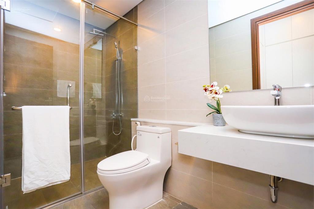 Bán nhanh căn 2pn 2vs  71m2  4.4 tỷ  full nt. ban công đn tòa river