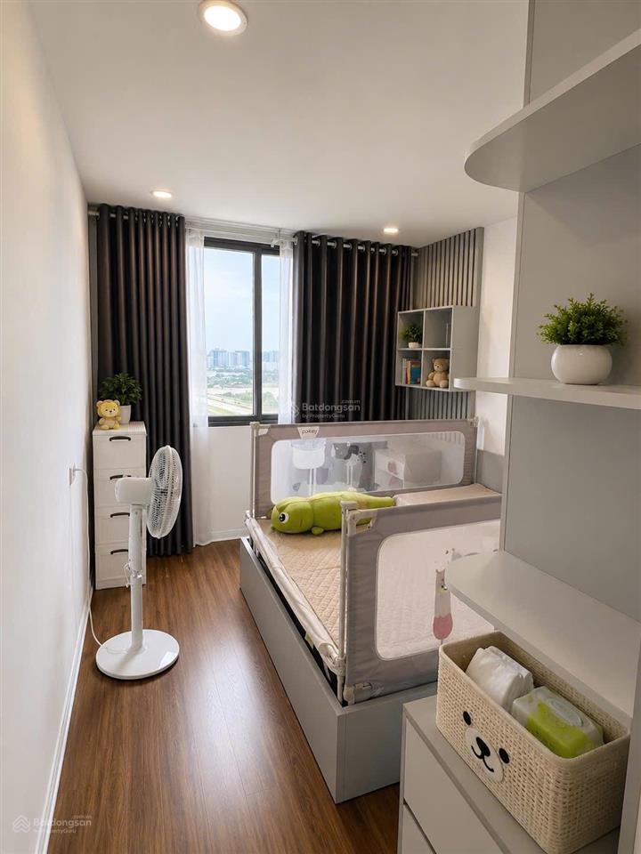 Bán căn 85m23pn2vs4,850 tỷ  full nt đẹp. tầng trung, ban công đông nam tòa river