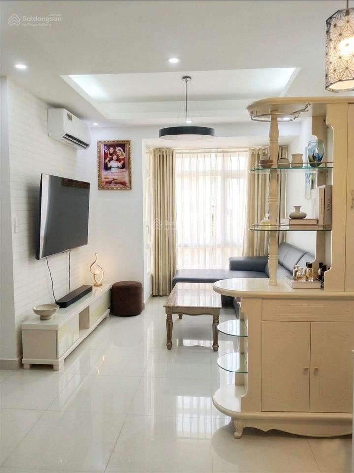 Bán căn hộ chung cư sky garden 3, 6 tỷ (còn tl), 71 m2, 3pn, 2wc, ở tân phong, q7, tp.hcm
