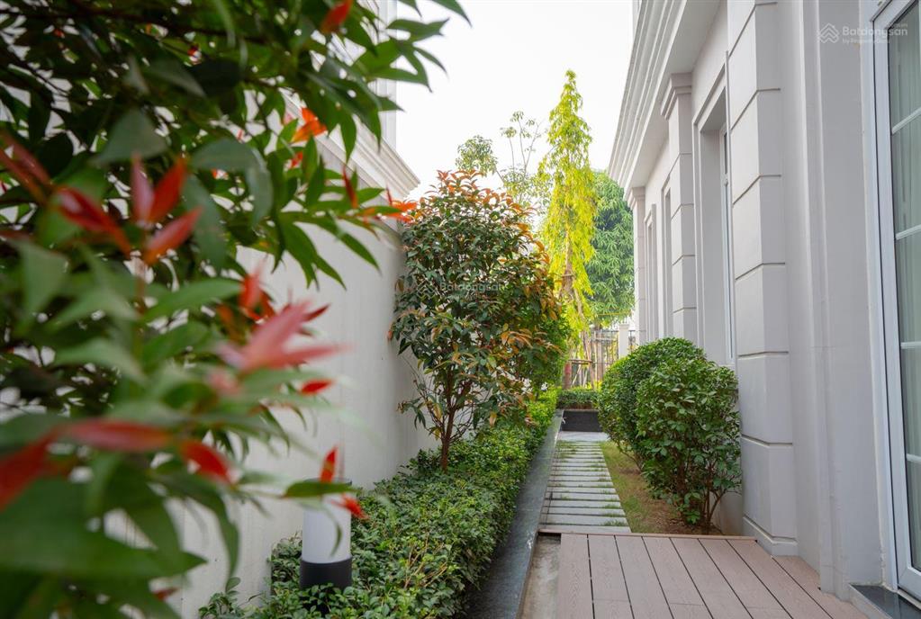 Chuyển nhượng cắt lỗ căn biệt thự view hồ liền kề công viên gia lâm