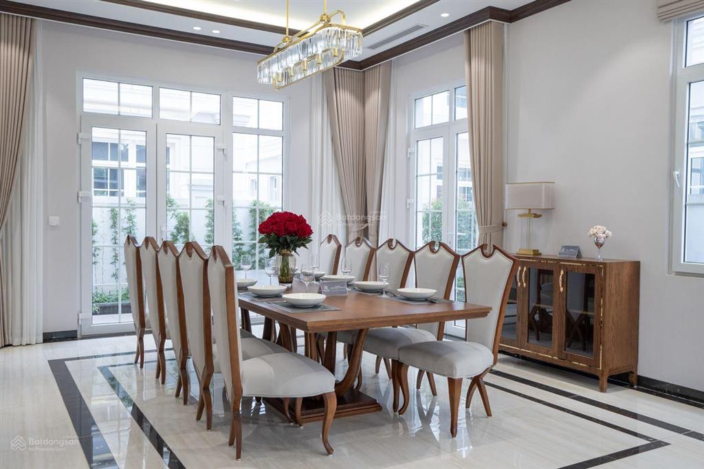 Chuyển nhượng cắt lỗ căn biệt thự view hồ liền kề công viên gia lâm