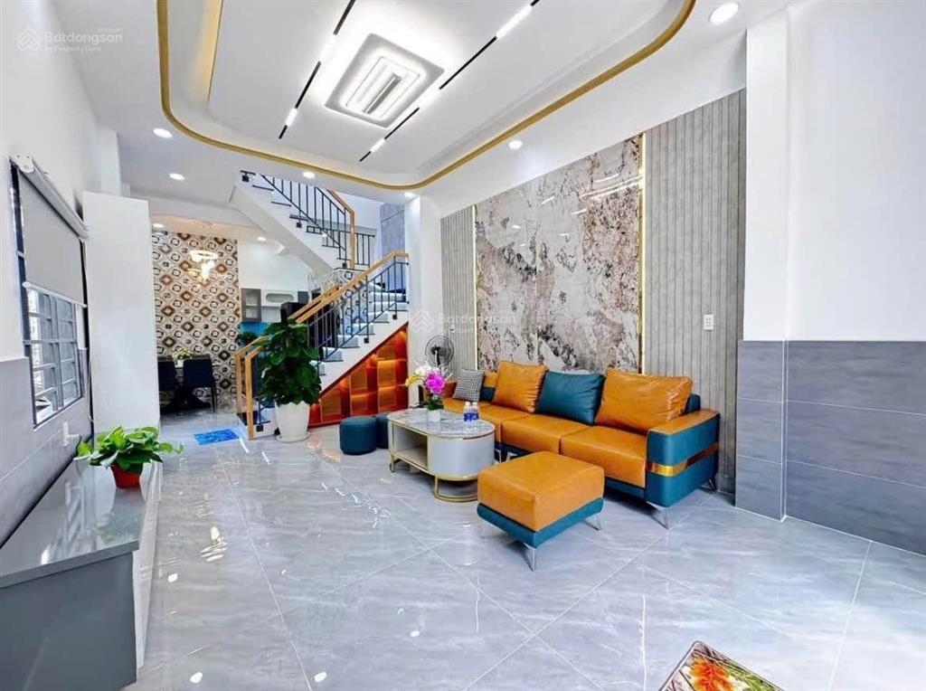 Căn góc 2mt hàng hiếm gò vấp gần đh công nghiệp giá 2tỷ050 còn bớt