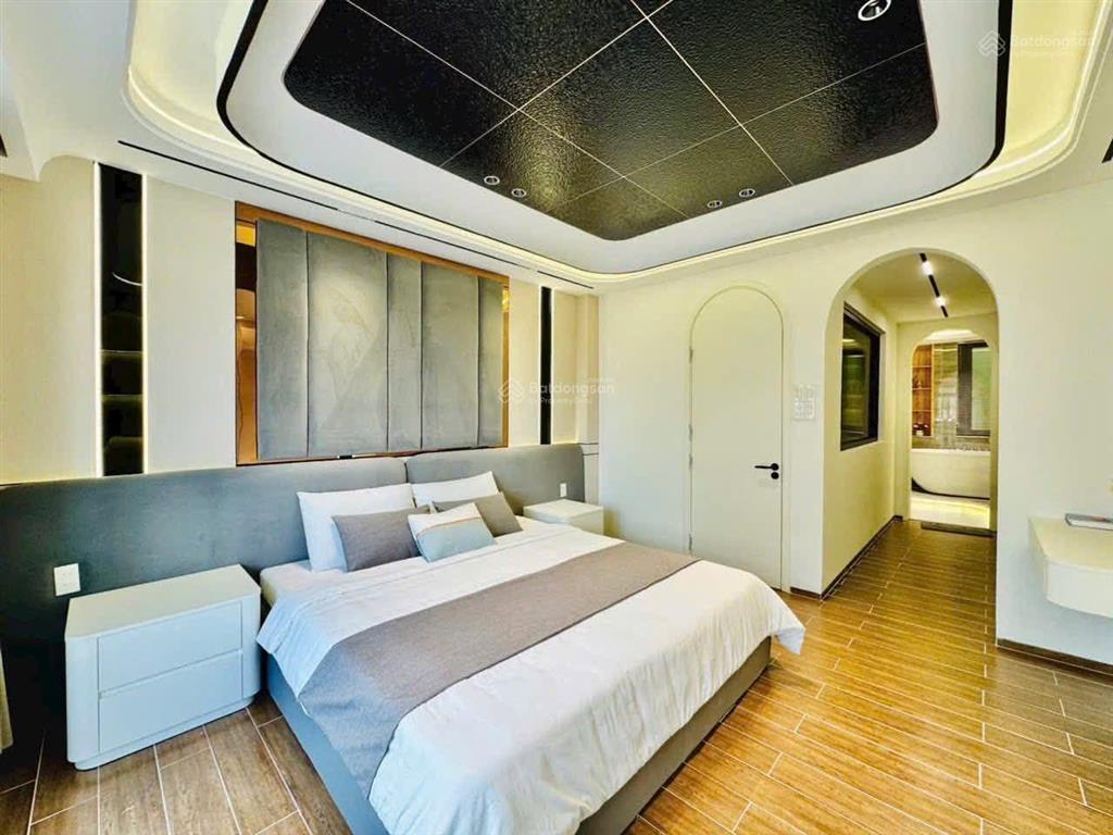 Bán gấp! hẻm xe hơi đ. nguyễn thái sơn  3 phòng ngủ  42m2 giá "sốc" 3 tỷ 190. shr